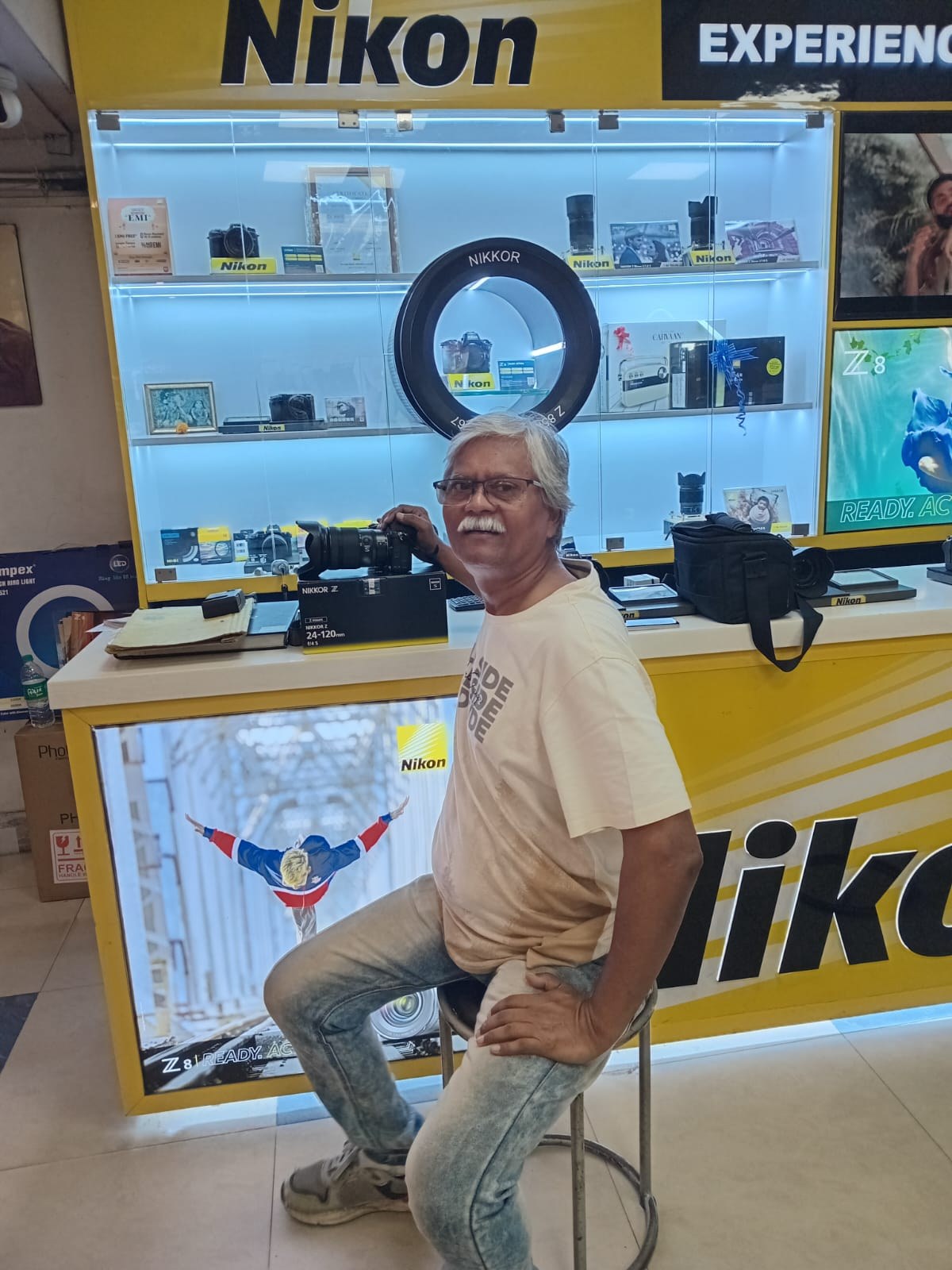 Customer at Capital Chowringhee Pvt Ltd, Kolkata